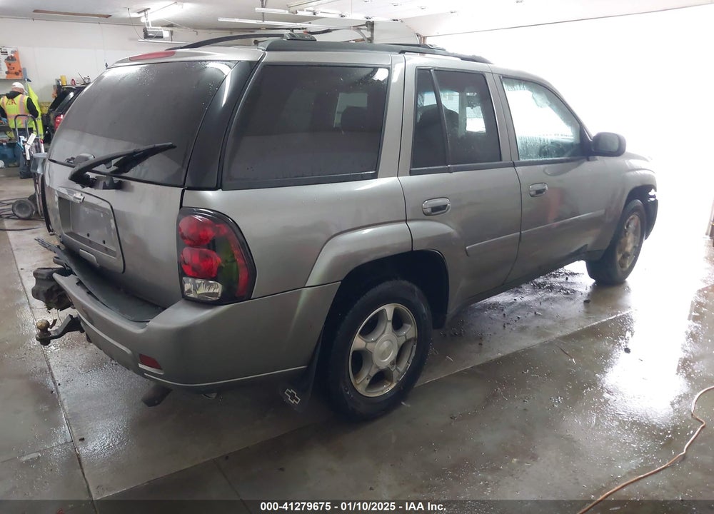 2008 CHEVROLET TRAILBLAZER LT VIN: 1GNDS13S182221113