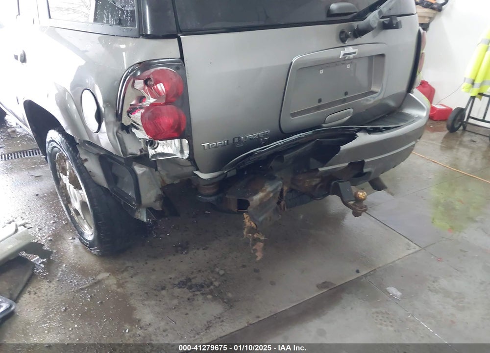 2008 CHEVROLET TRAILBLAZER LT VIN: 1GNDS13S182221113