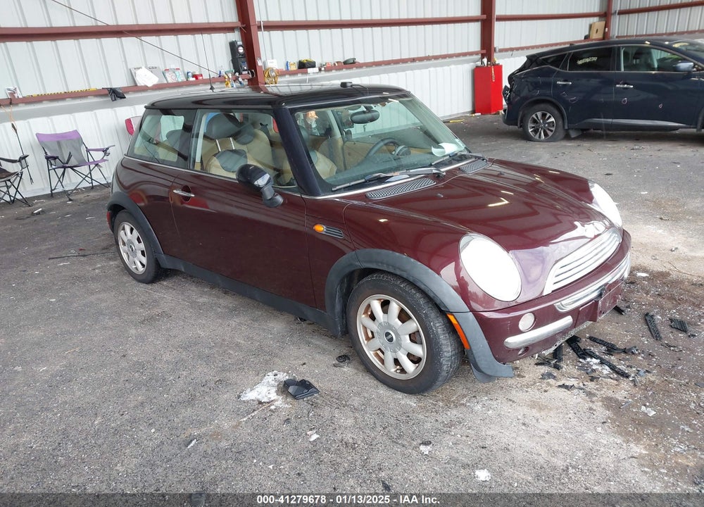 2003 MINI COOPER VIN: WMWRC33473TC39868