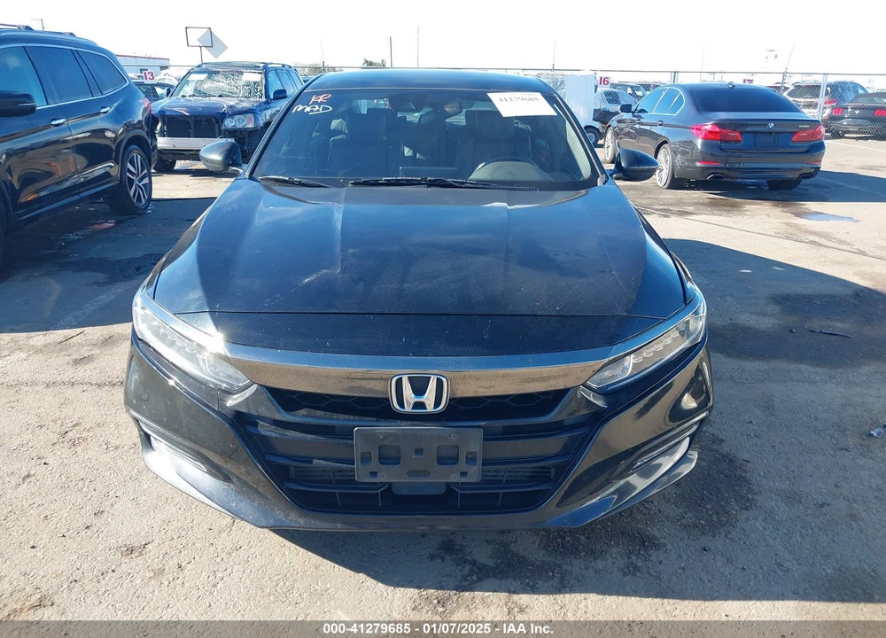 2018 HONDA ACCORD VIN: 1HGCV1F37JA160878