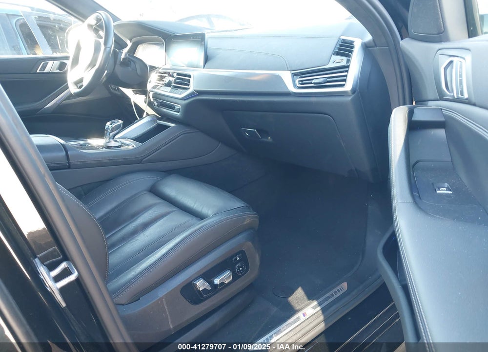2022 BMW X6 XDRIVE40I VIN: 5UXCY6C02N9K47414