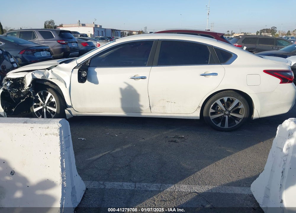 2018 NISSAN ALTIMA 2.5 SR VIN: 1N4AL3AP4JC102223