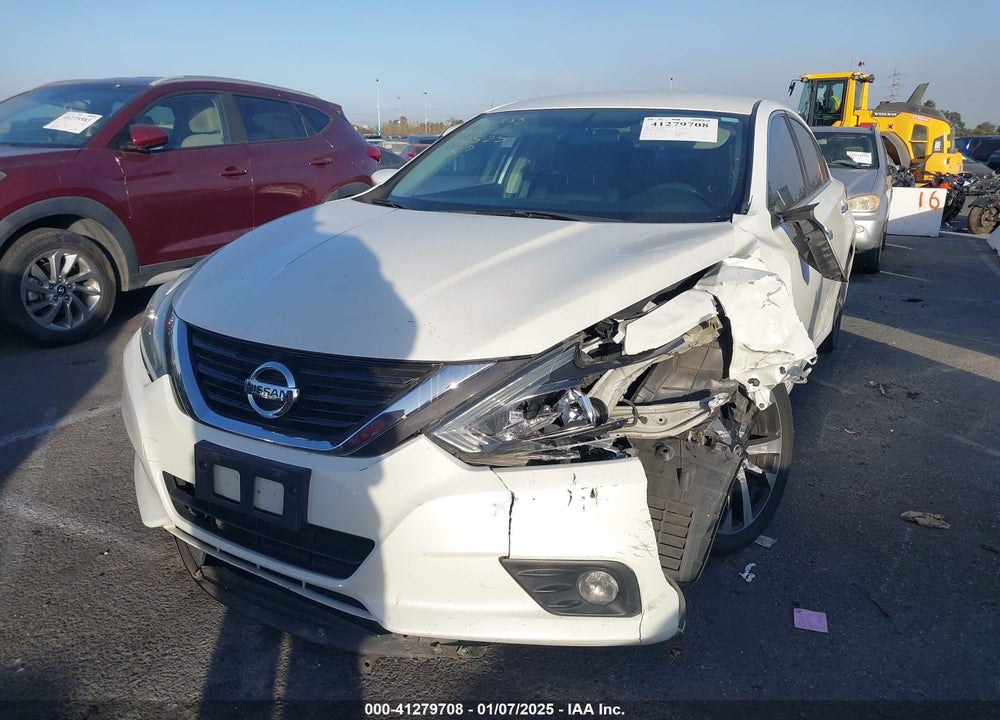 2018 NISSAN ALTIMA 2.5 SR VIN: 1N4AL3AP4JC102223