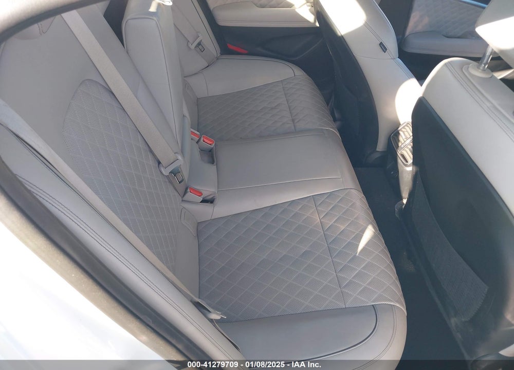 2023 GENESIS G70 VIN: KMTG54TE8PU120003