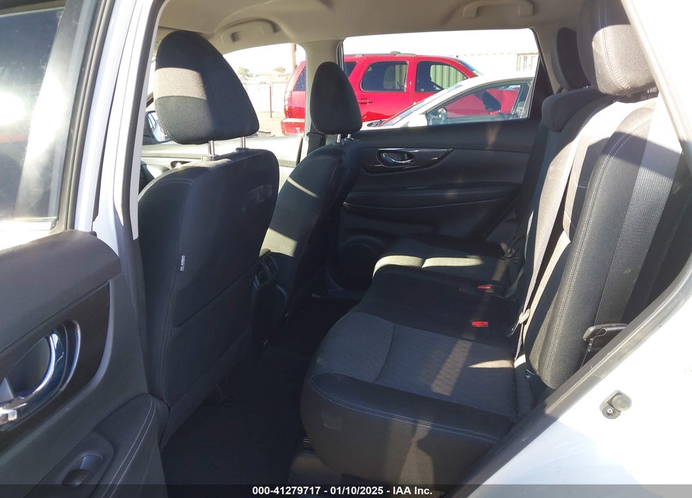 2020 NISSAN ROGUE SV FWD VIN: JN8AT2MT6LW037684