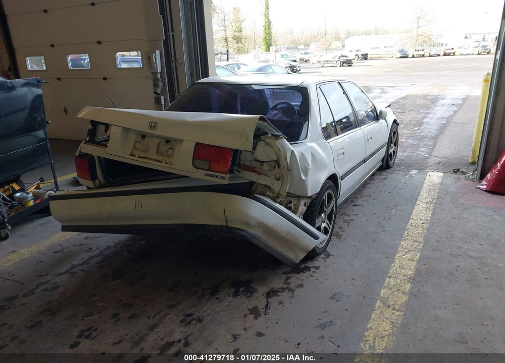 1992 HONDA ACCORD EX VIN: 1HGCB7678NA117624