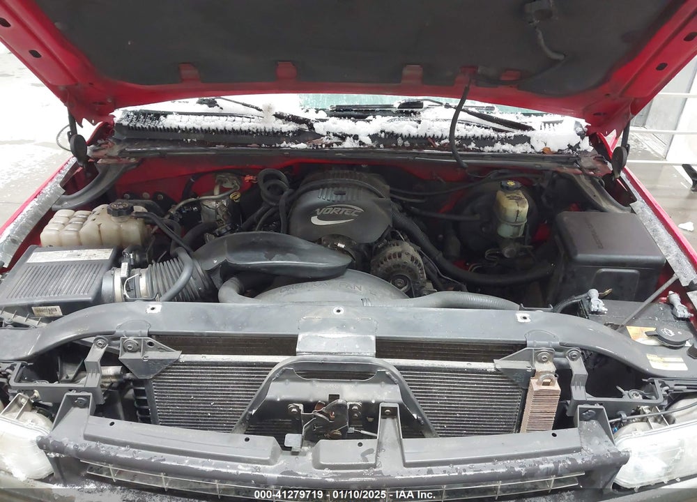 2002 CHEVROLET SILVERADO 1500 LS VIN: 2GCEK19T321221361