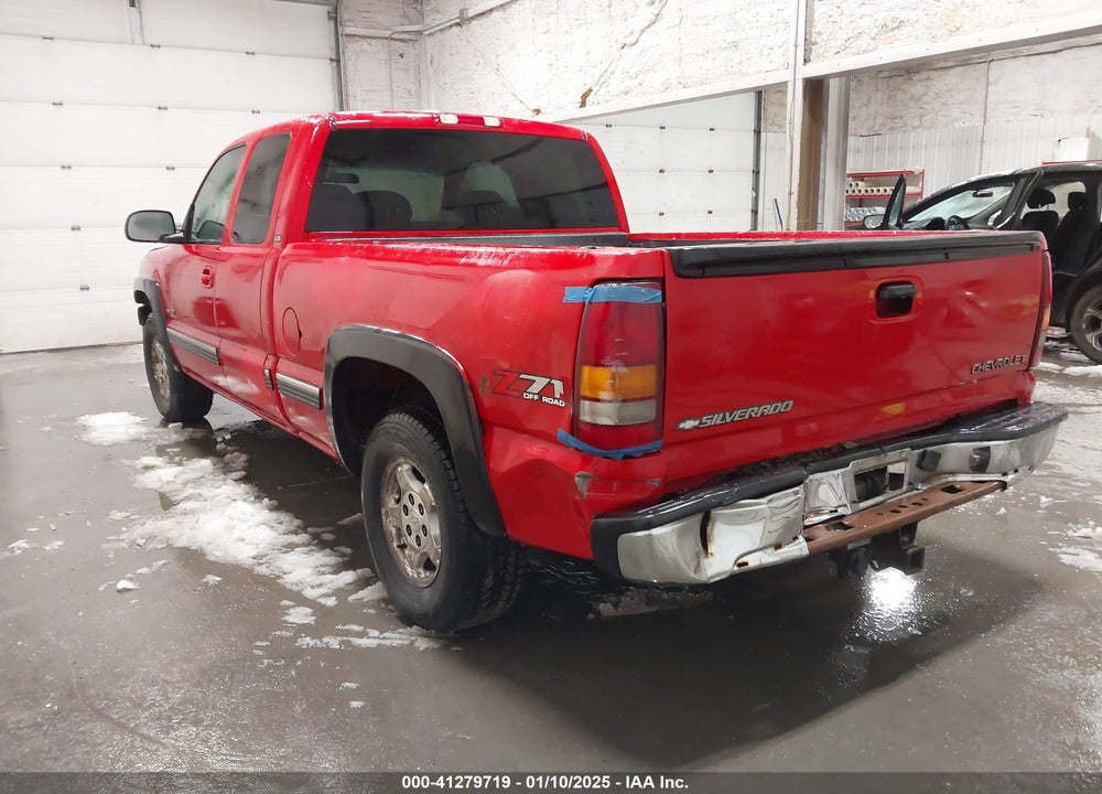 2002 CHEVROLET SILVERADO 1500 LS VIN: 2GCEK19T321221361