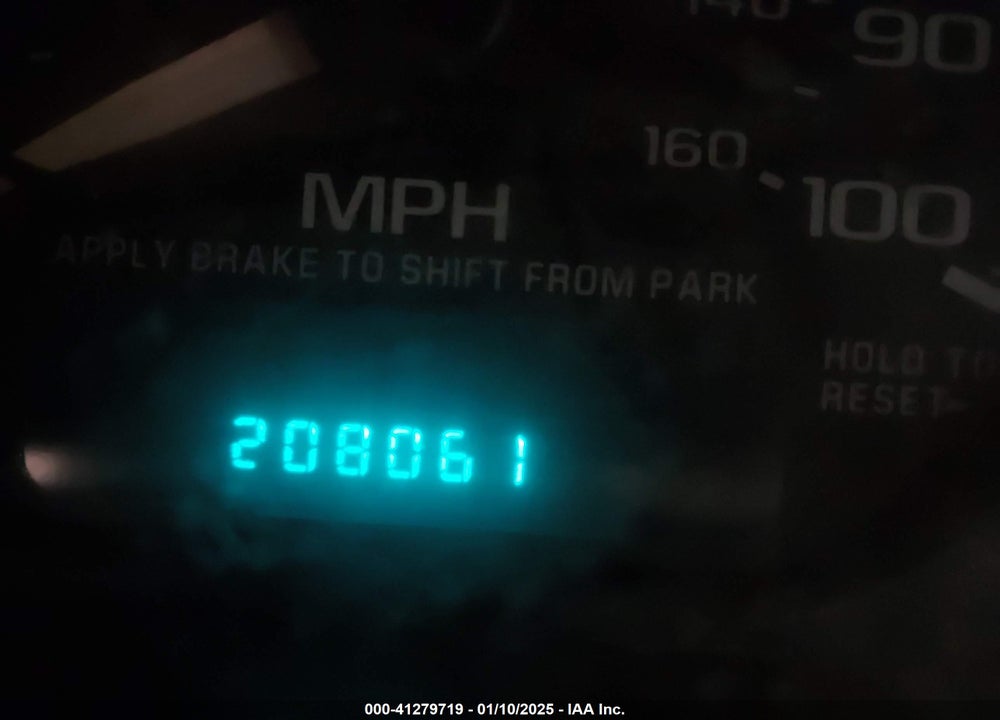 2002 CHEVROLET SILVERADO 1500 LS VIN: 2GCEK19T321221361