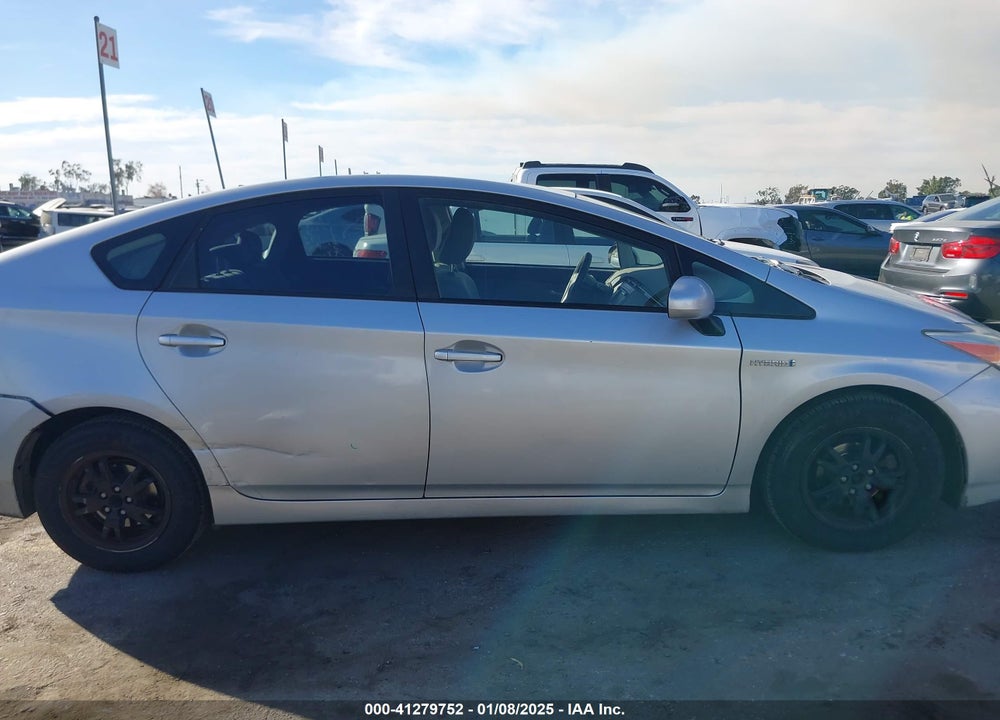 2015 TOYOTA PRIUS VIN: JTDKN3DU7F1945359