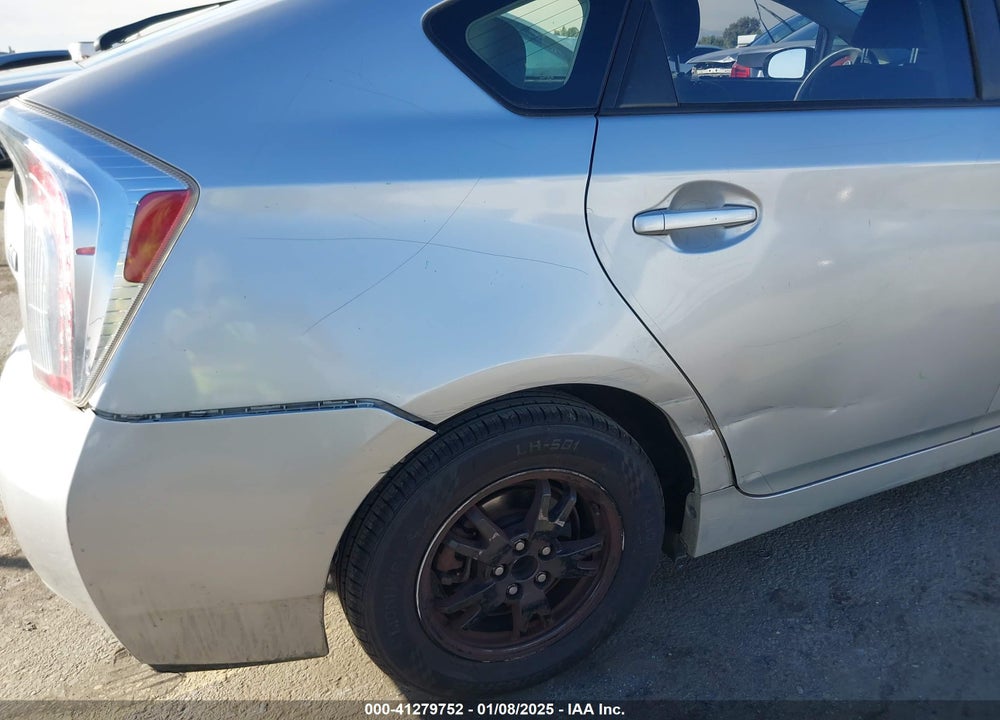 2015 TOYOTA PRIUS VIN: JTDKN3DU7F1945359