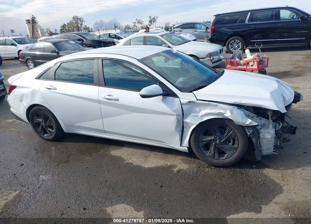 2021 HYUNDAI ELANTRA SEL VIN: 5NPLM4AG3MH044958