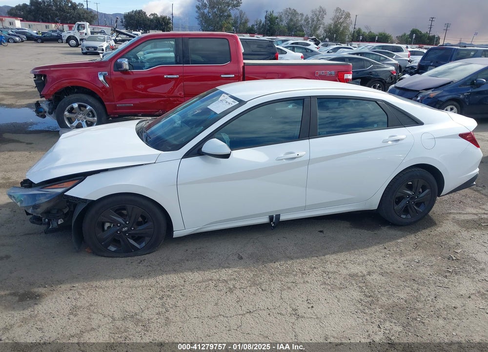 2021 HYUNDAI ELANTRA SEL VIN: 5NPLM4AG3MH044958