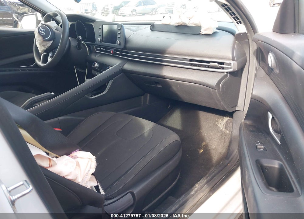 2021 HYUNDAI ELANTRA SEL VIN: 5NPLM4AG3MH044958