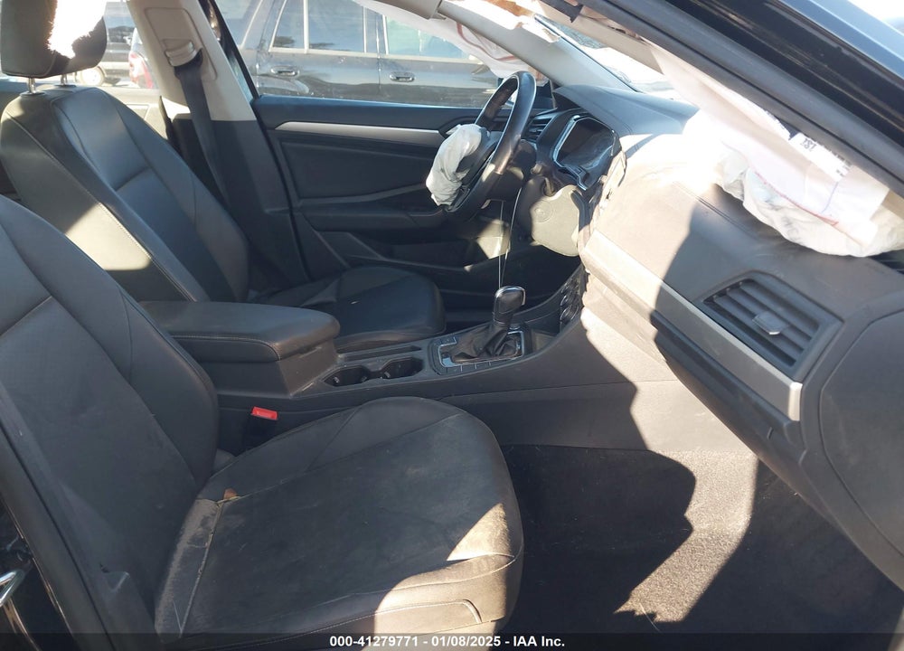 2019 VOLKSWAGEN JETTA VIN: 3VWC57BU8KM261011