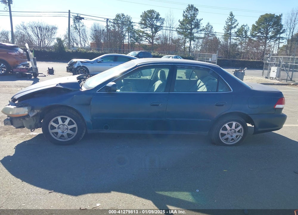 2002 HONDA ACCORD 2.3 SE VIN: 1HGCG56742A009003