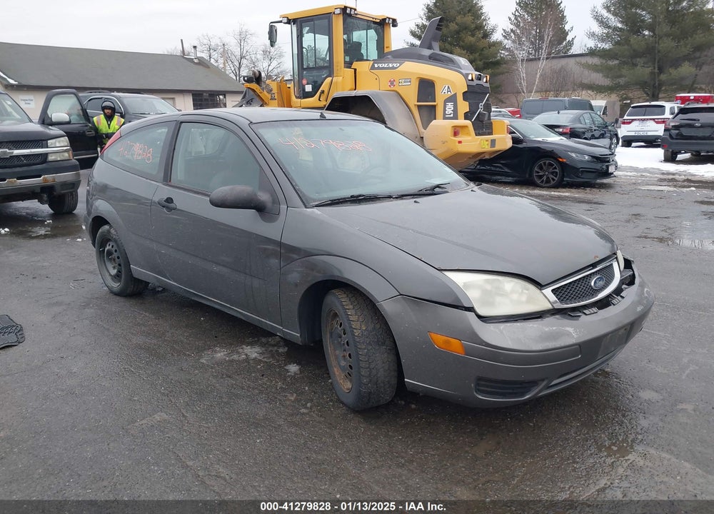 2005 FORD FOCUS ZX3 VIN: 3FAFP31N65R111473
