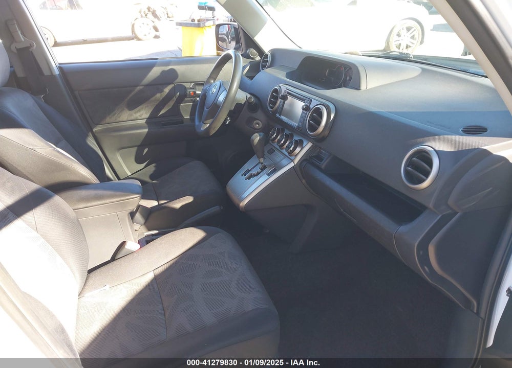 2015 SCION XB VIN: JTLZE4FE6FJ076249