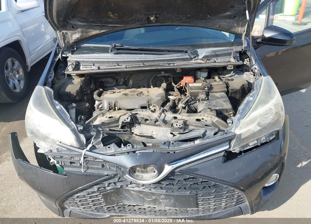 2015 TOYOTA YARIS SE VIN: VNKKTUD34FA015817
