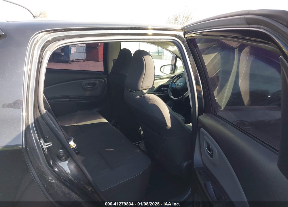 2015 TOYOTA YARIS SE VIN: VNKKTUD34FA015817