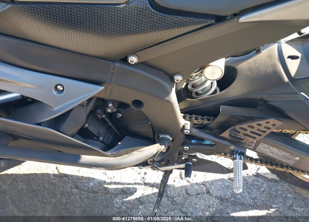 2014 YAMAHA YZFR6 C VIN: JYARJ16Y6EA008706