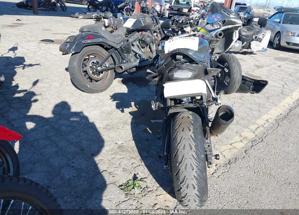 2014 YAMAHA YZFR6 C VIN: JYARJ16Y6EA008706