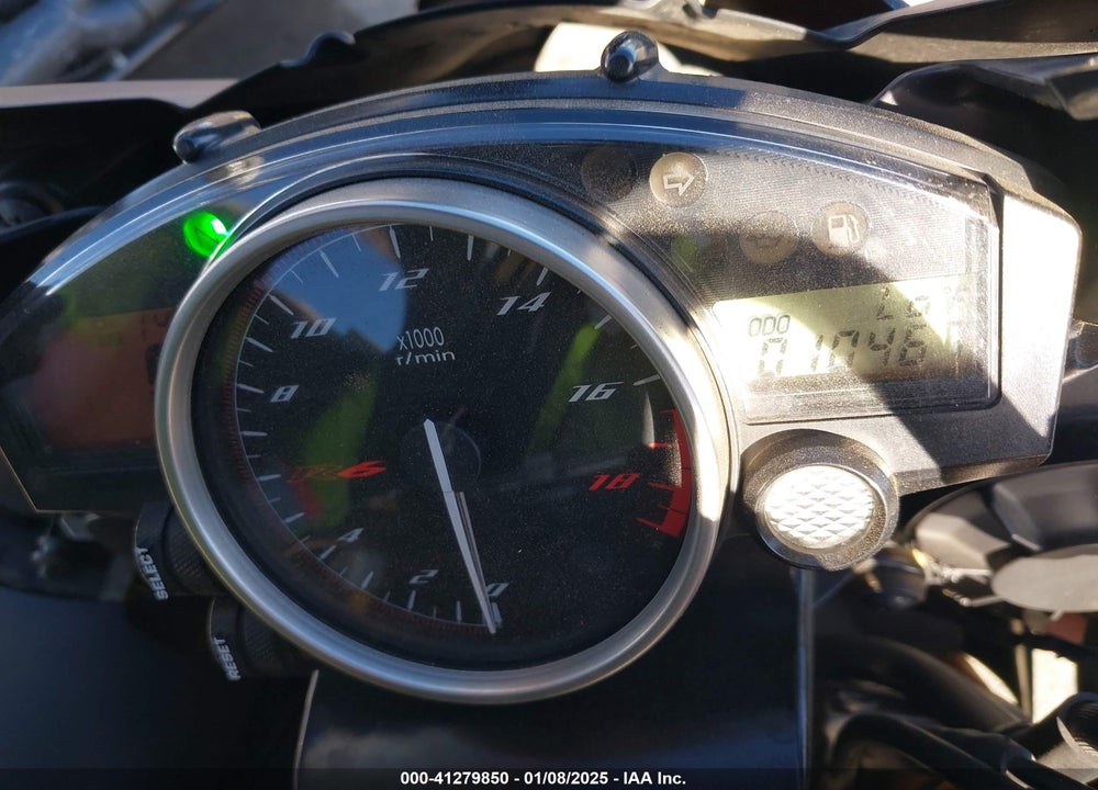 2014 YAMAHA YZFR6 C VIN: JYARJ16Y6EA008706