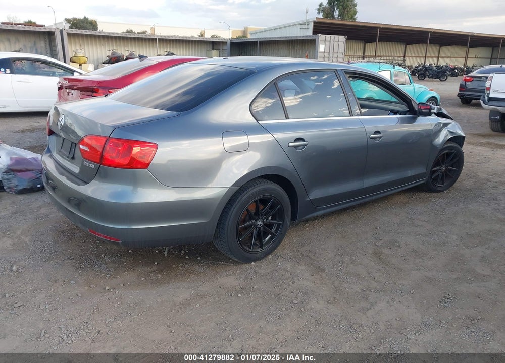 2013 VOLKSWAGEN JETTA VIN: 3VWDP7AJXDM414481