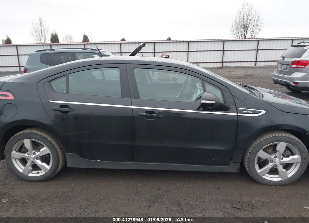 2012 CHEVROLET VOLT VIN: 1G1RA6E47CU110827