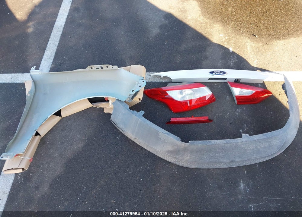 2014 FORD FOCUS VIN: 1FADP3F23EL431256