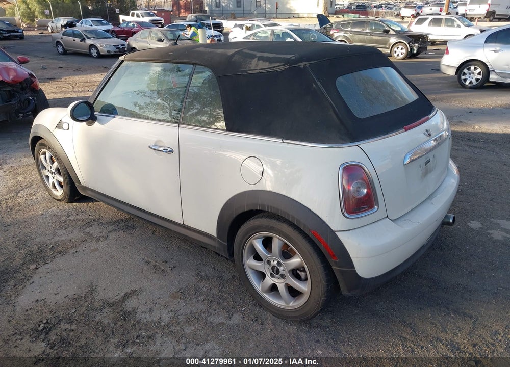 2009 MINI COOPER VIN: WMWMR33579TU95953