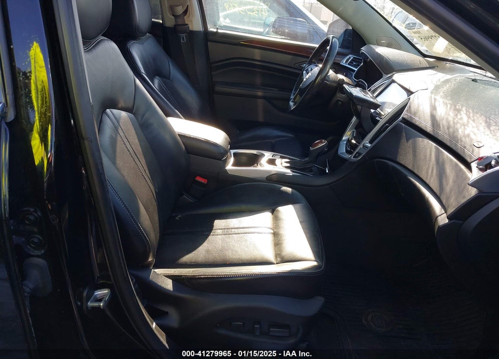 2013 CADILLAC SRX PERFORMANCE COLLECTION VIN: 3GYFNDE3XDS647083