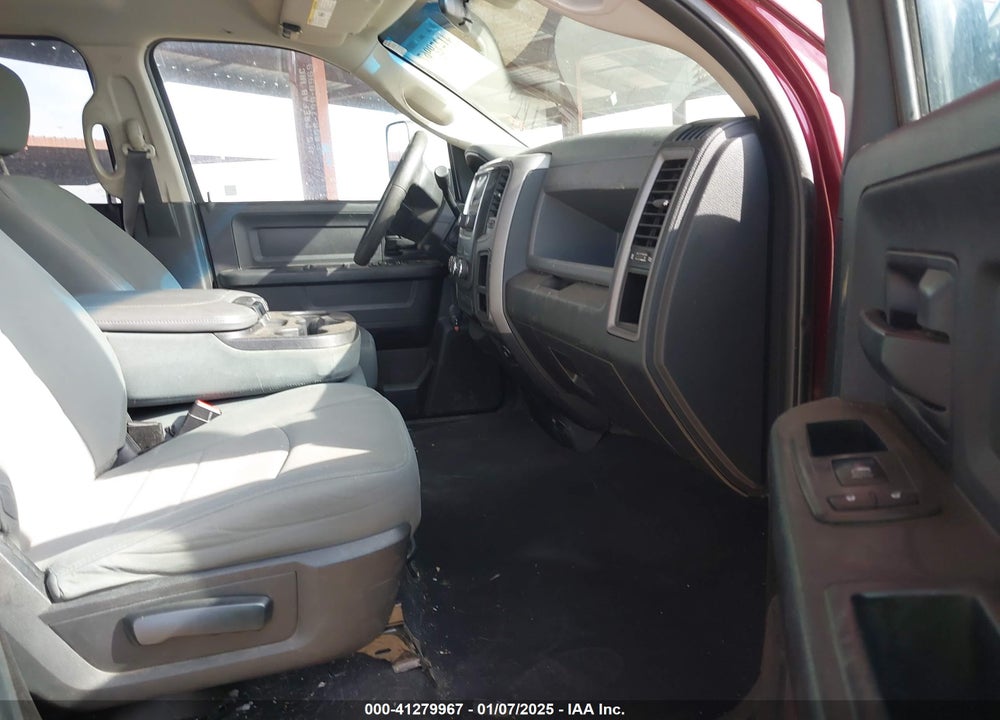 2017 RAM 1500 VIN: 1C6RR7FT2HS749297