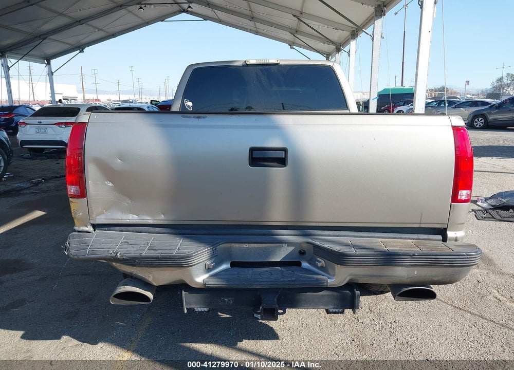 1999 CHEVROLET C1500 LS VIN: 1GCEC19R9XR147542
