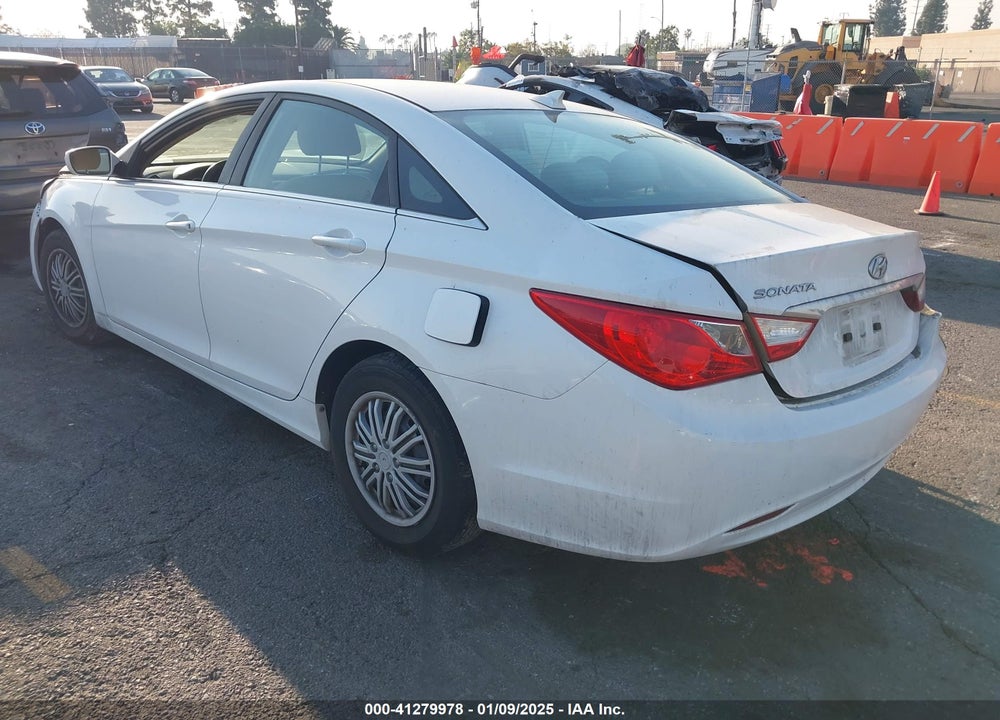 2013 HYUNDAI SONATA GLS VIN: 5NPEB4AC4DH514734