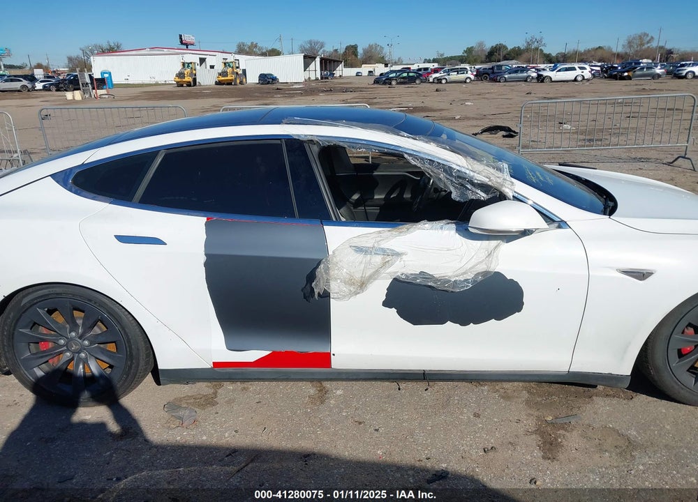 2014 TESLA MODEL S VIN: 5YJSA1H18EFP31678