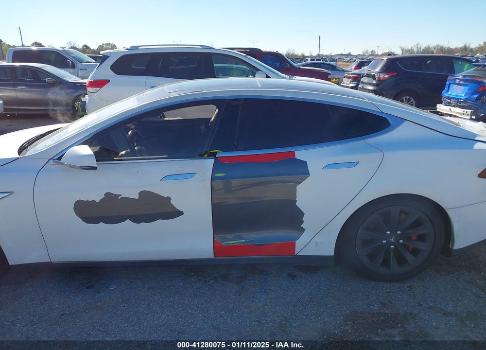 2014 TESLA MODEL S VIN: 5YJSA1H18EFP31678