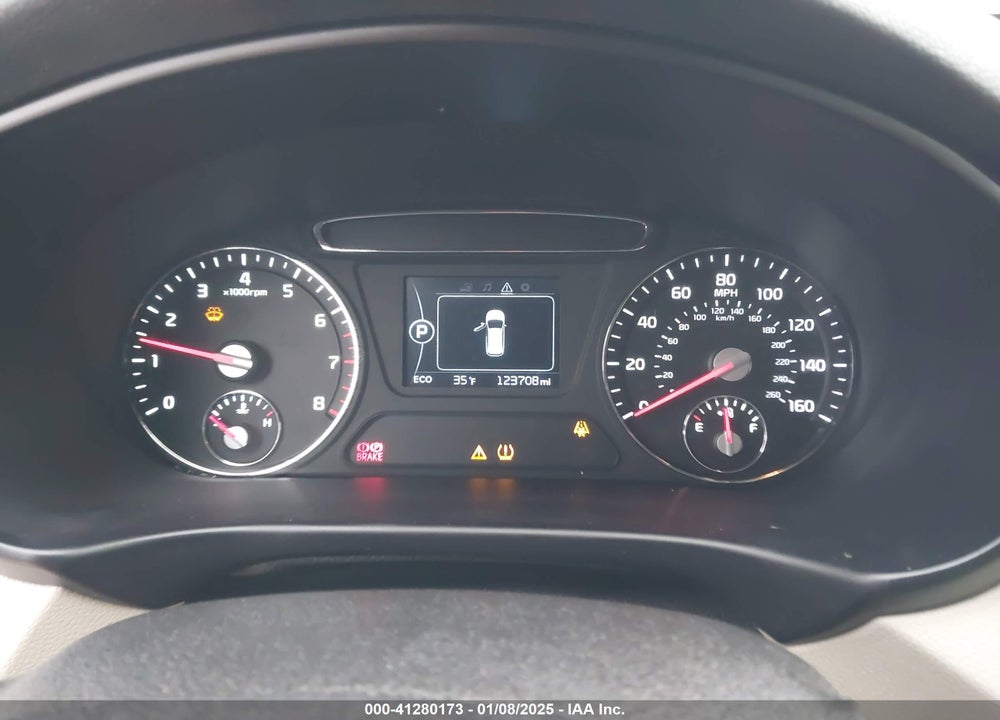 2016 KIA SORENTO 3.3L LX VIN: 5XYPG4A55GG012290