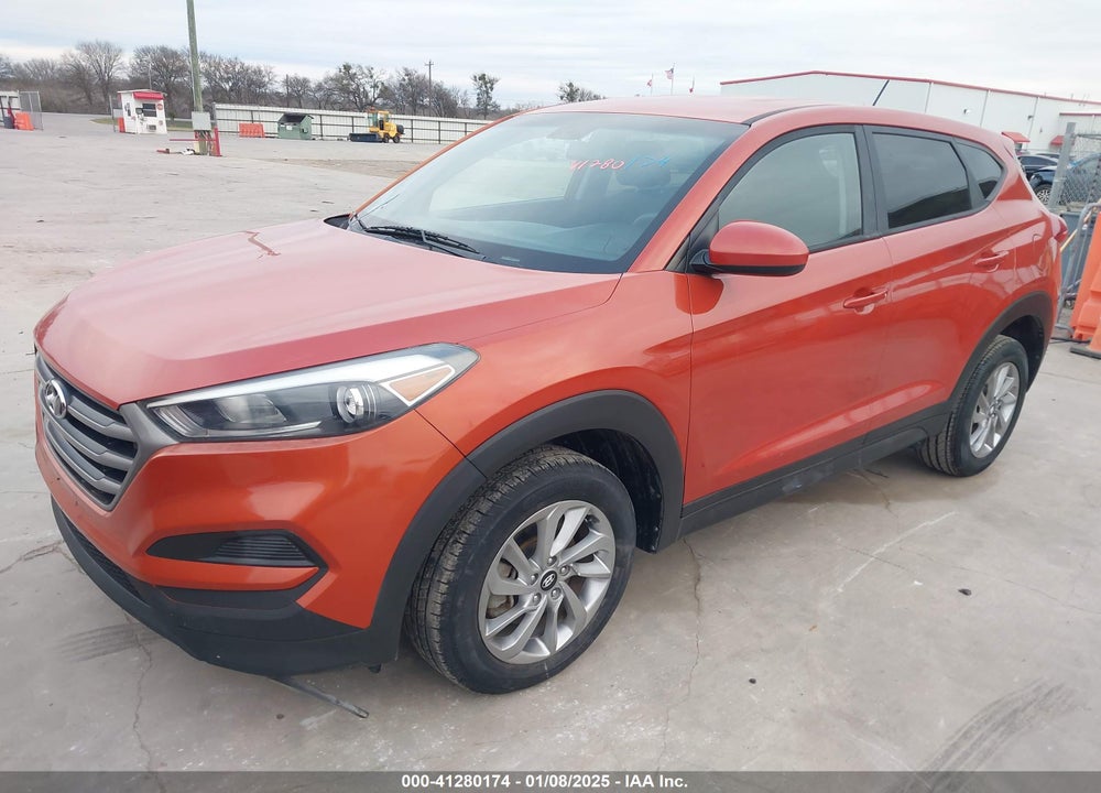 2016 HYUNDAI TUCSON SE VIN: KM8J23A47GU132172