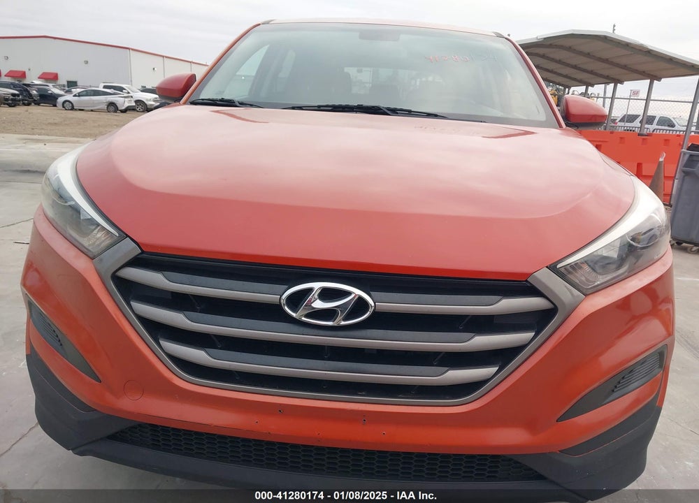 2016 HYUNDAI TUCSON SE VIN: KM8J23A47GU132172
