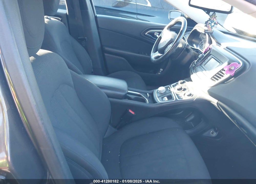2016 CHRYSLER 200 VIN: 1C3CCCAB0GN159558