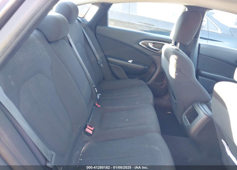 2016 CHRYSLER 200 VIN: 1C3CCCAB0GN159558
