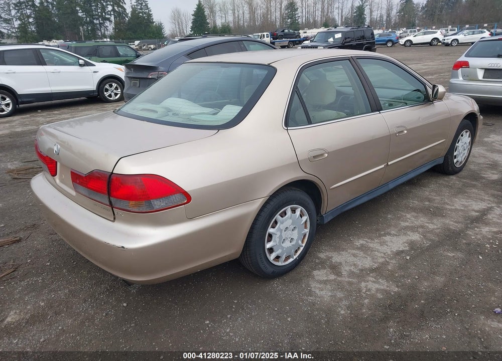 2001 HONDA ACCORD 2.3 LX VIN: 1HGCG66551A140198