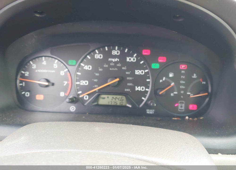 2001 HONDA ACCORD 2.3 LX VIN: 1HGCG66551A140198