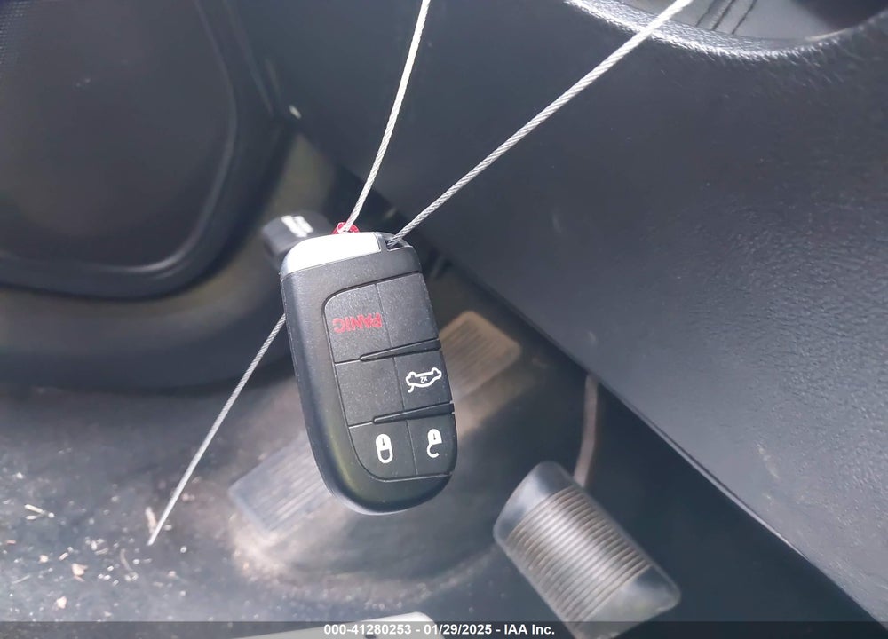 2013 CHRYSLER 300 VIN: 2C3CCAAG7DH745498