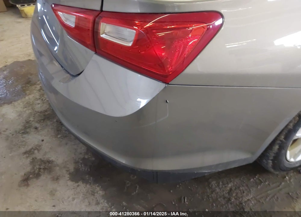 2018 CHEVROLET MALIBU VIN: 1G1ZD5ST3JF215170
