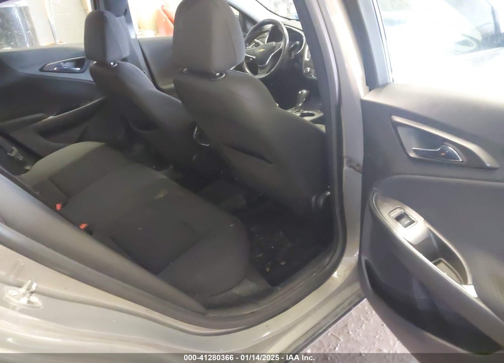 2018 CHEVROLET MALIBU VIN: 1G1ZD5ST3JF215170