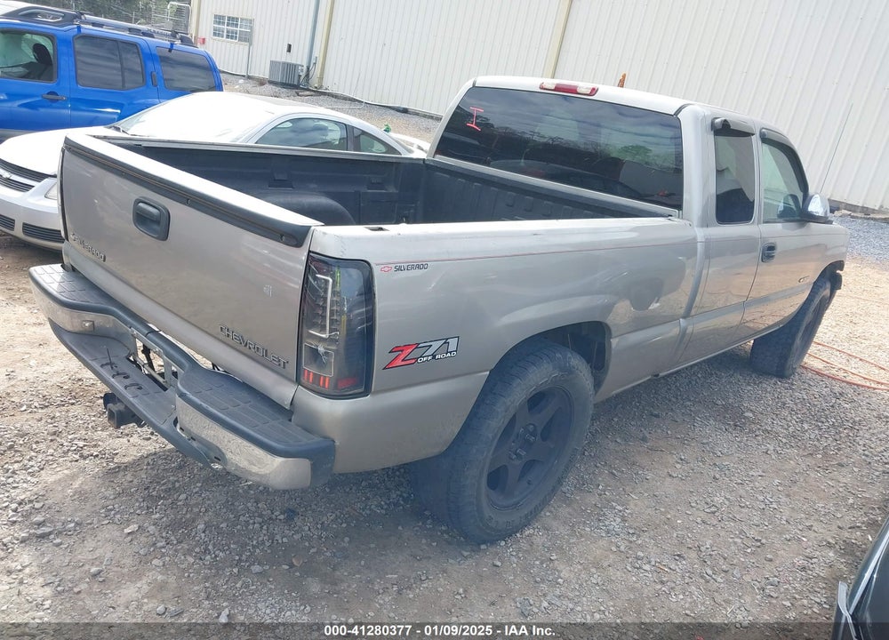 2002 CHEVROLET SILVERADO 1500 LS VIN: 2GCEK19T121298424