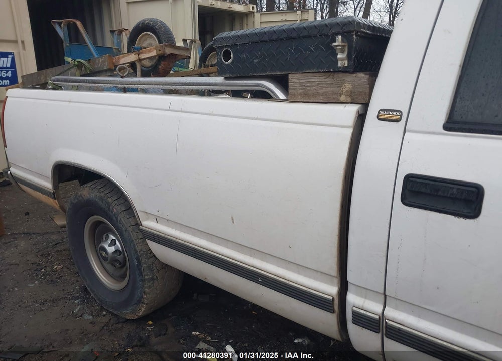 1997 CHEVROLET C3500 HD FLEETSIDE VIN: 1GCGC33R7VF046253