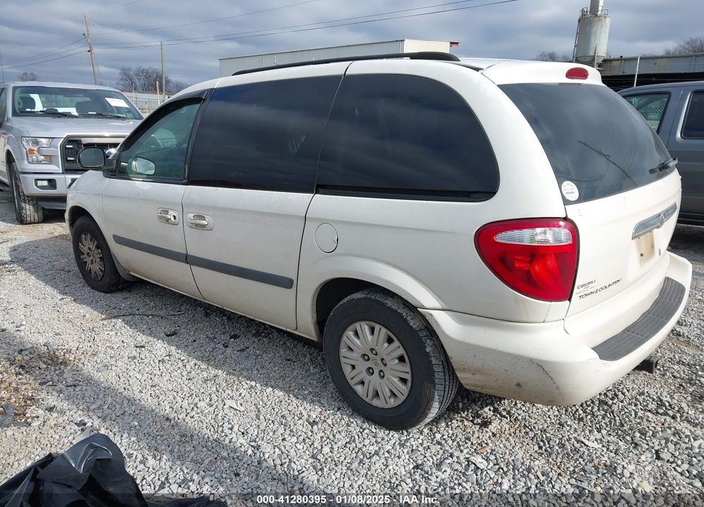 2006 CHRYSLER TOWN & COUNTRY VIN: 1A4GP45R26B681116